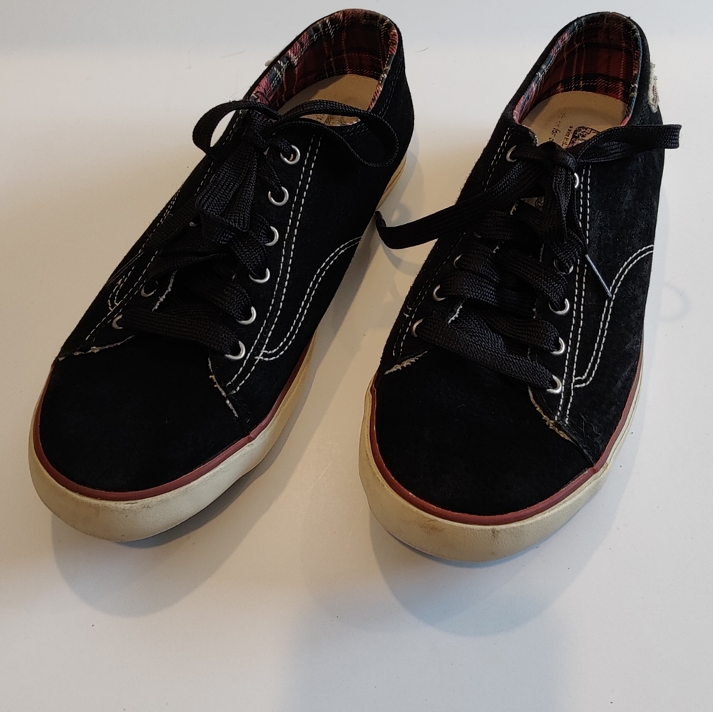 Simple Women's Suede Sneakers